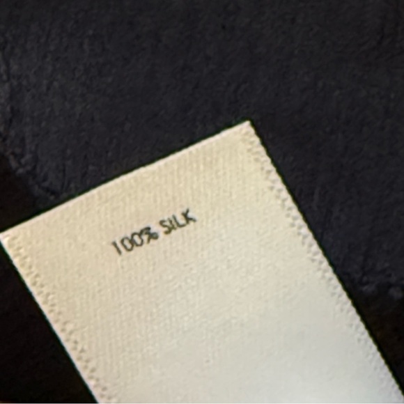 Unsubscribe Blue Paisley Women's Top 100% Silk Long Sleeve Size 12 - Picture 9 of 15